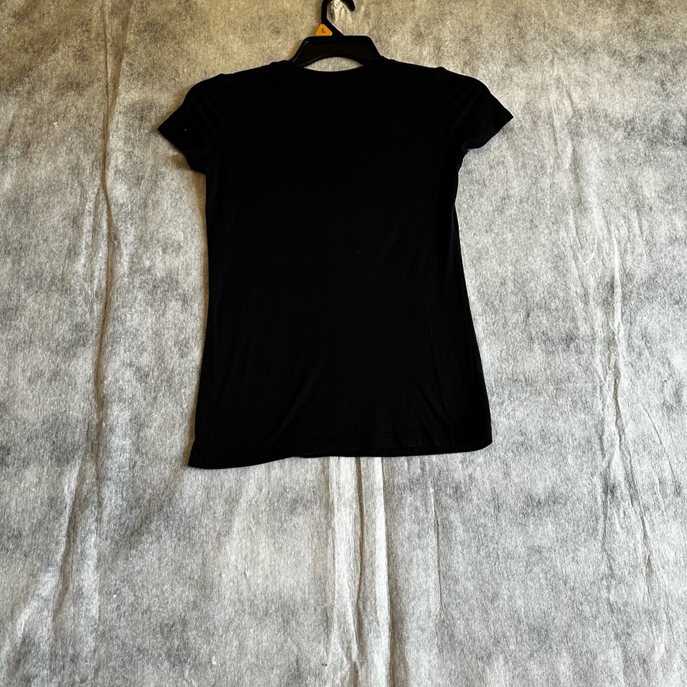 CLASSIC CREW WOMANS SKELETON ROSE GRAPHIC TEE SZ SMALL - Picture 8 of 8